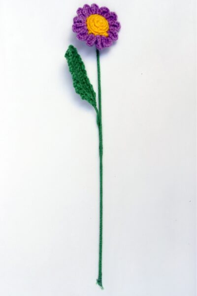 Handmade crochet daisy flower